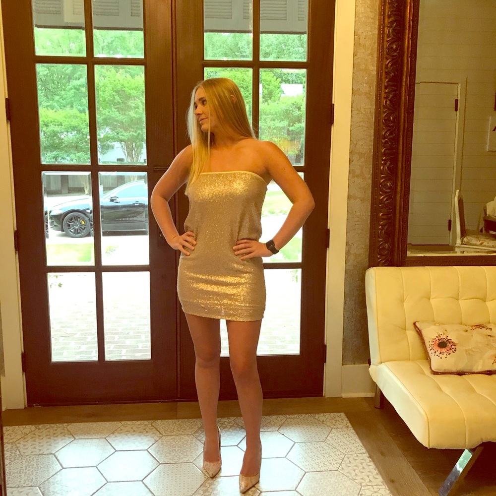 SPARKLE ME GORGEOUS strapless gold sequin